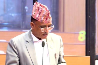 दुई दिन सार्वजनिक बिदाको निर्णय तत्काल फिर्ता लिन सांसदको माग